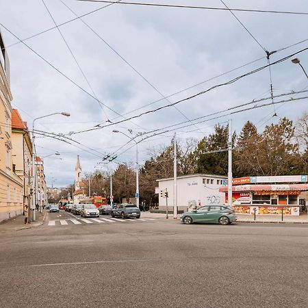 Skau 1 Old Town Family & Business Apartment Free Parking Bratislava Esterno foto